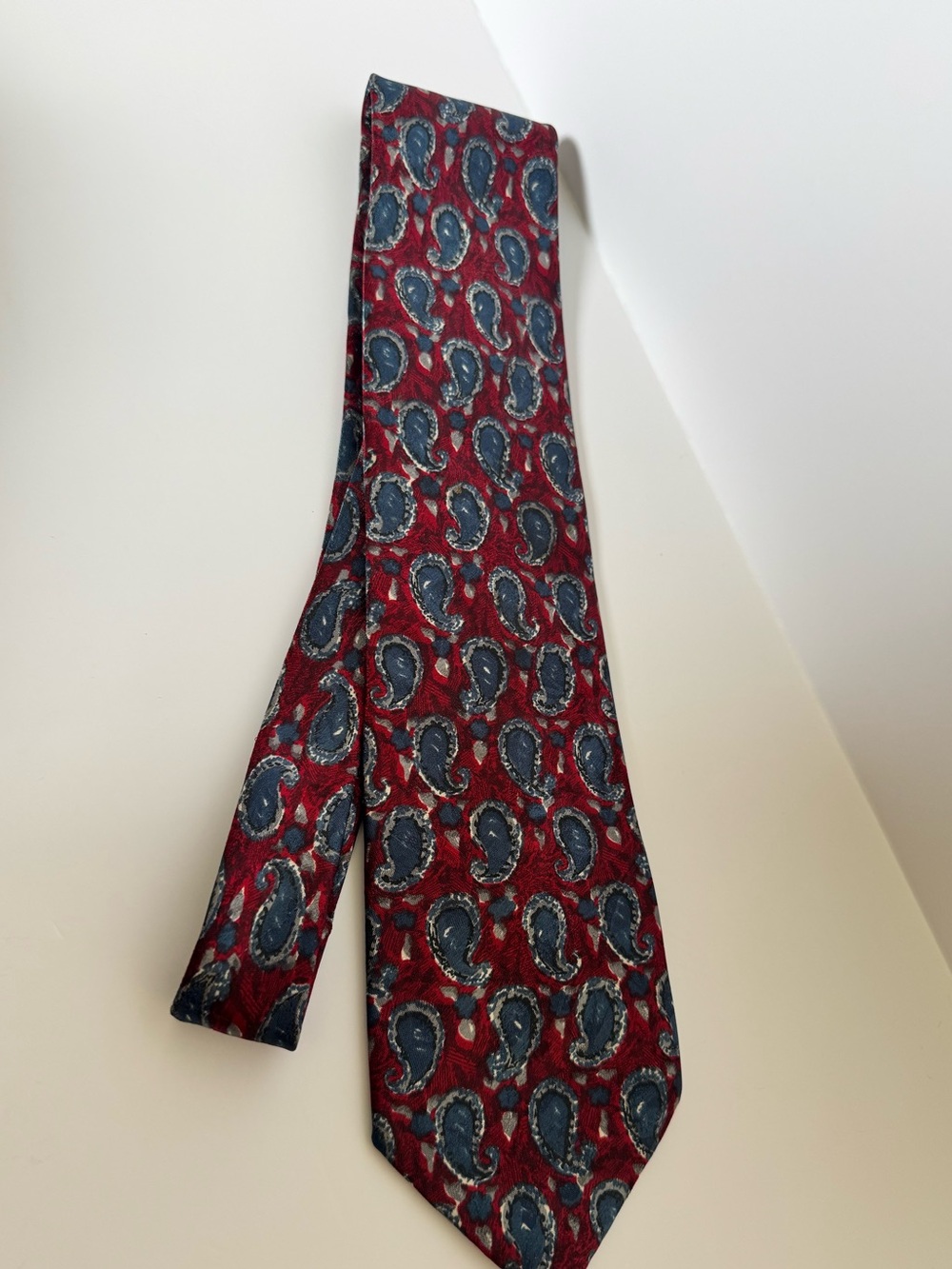 Christian Dior Monsieur Red Blue Paisley Neck Tie 56” Polyester Classic